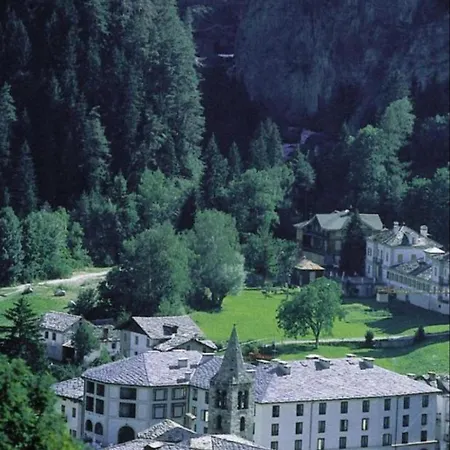 Universo 303 Пре-Сен-Дидье